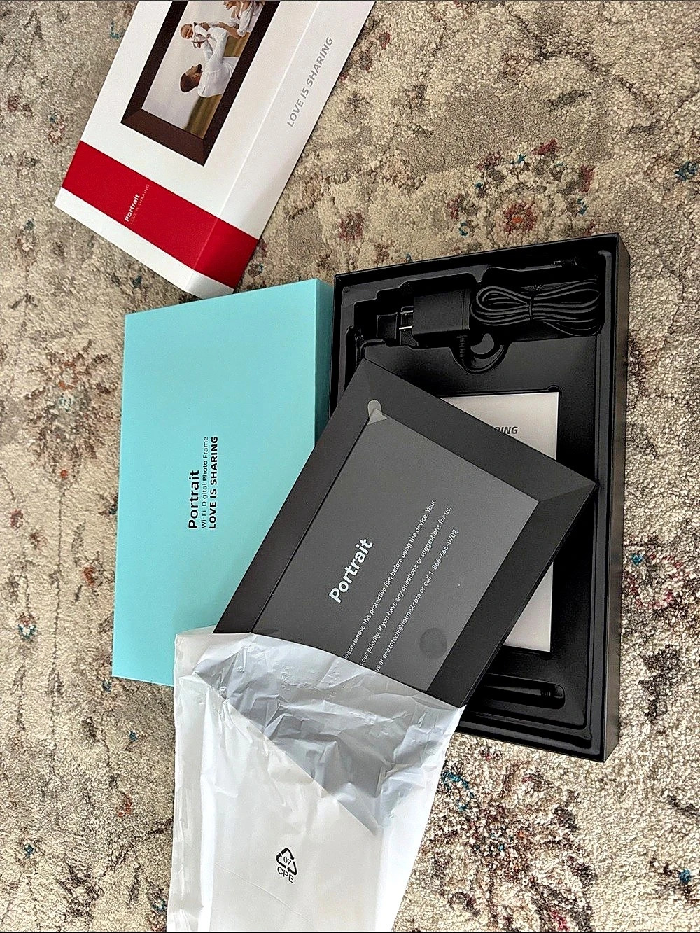 Aura Portrait W-Fi Digital Photo Frame Black NWT
